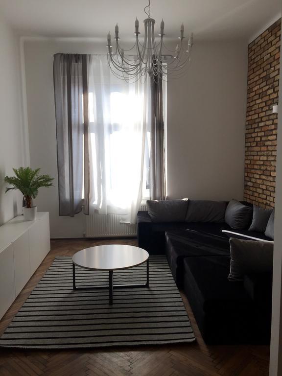 White Dream Home Budapest Rum bild